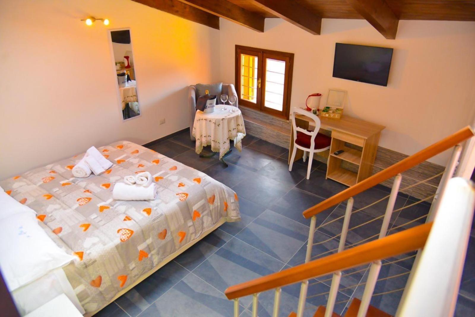 La Plaza B&B Cavaglia ภายนอก รูปภาพ